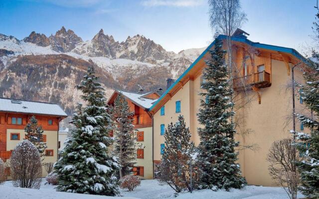 Petite Jardin: Residence Via des Traz B