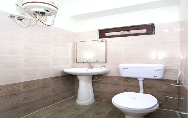 OYO 11073 Amar Guest House