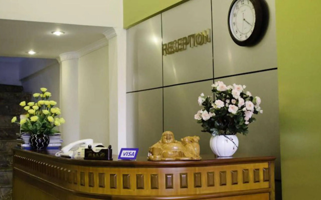 Blue Moon Hotel