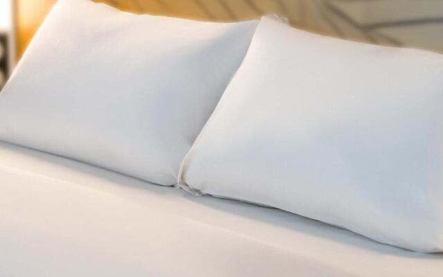 B&B Hotel Massieux Genay