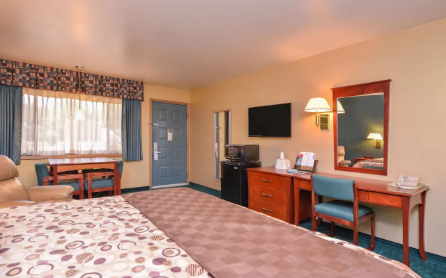 Americas Best Value Inn Phoenix Medford
