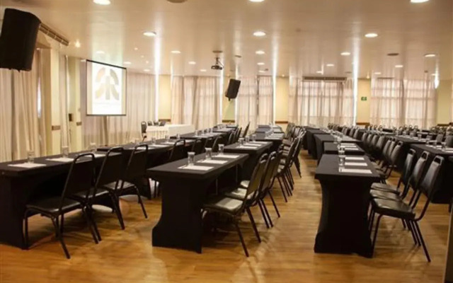 San Raphael Hotel