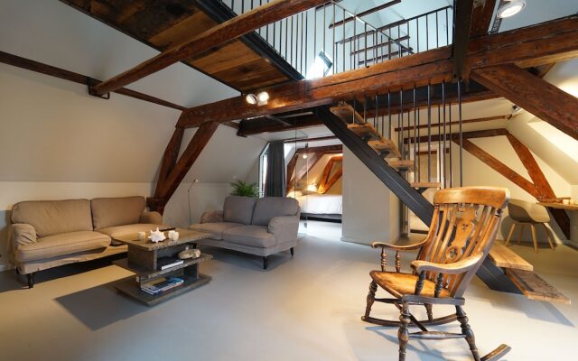 Business Guest House Groningen - Hooge der A