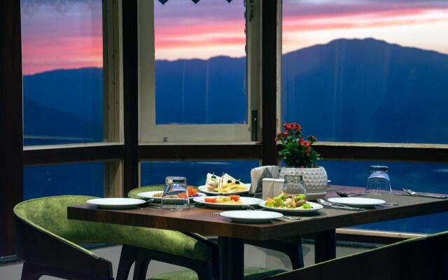 Sumitel Vista 800m from Mall Road