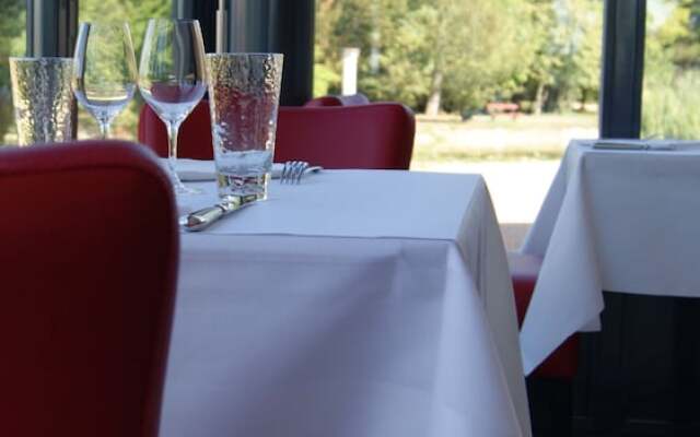 Hôtel du Bois Blanc Domaine d'Epeyssoles Georges Blanc