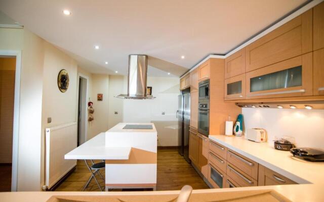 Villa Olympia VIP
