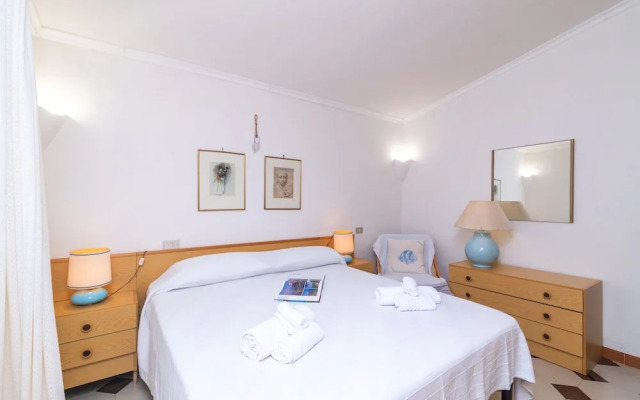 La Lampara House