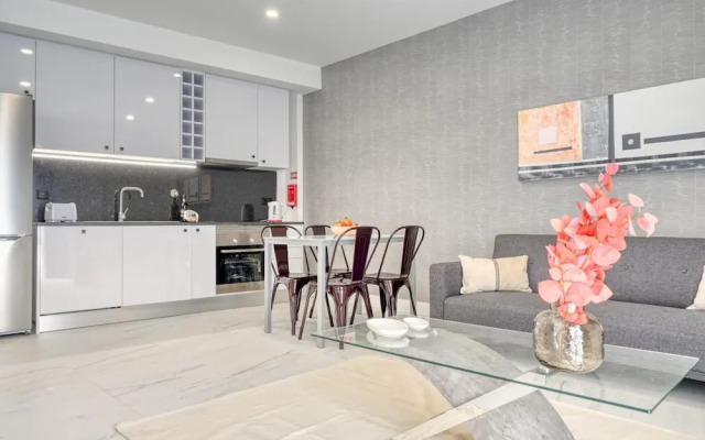 Beco Santa Emilia 2G a Home in Madeira