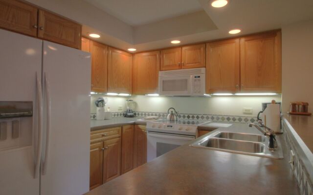 Enzian - CoralTree Residence Collection