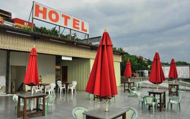 Puti Commercial Hotel