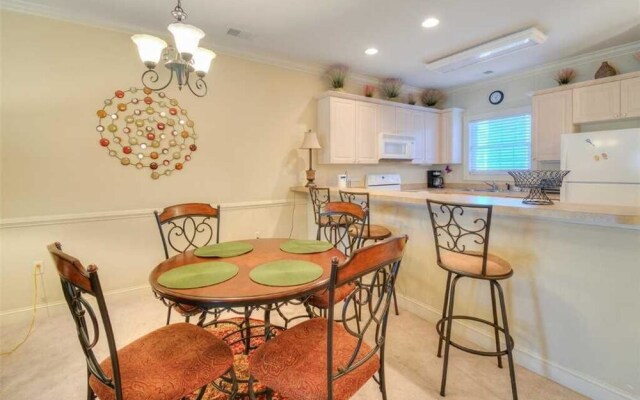 Magnolia Pointe 203-4877P