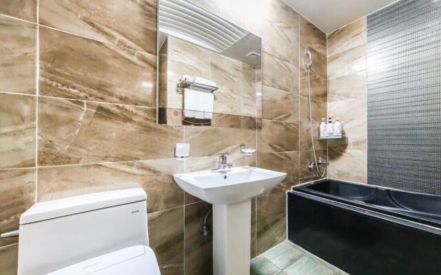 Modern Business Hotel