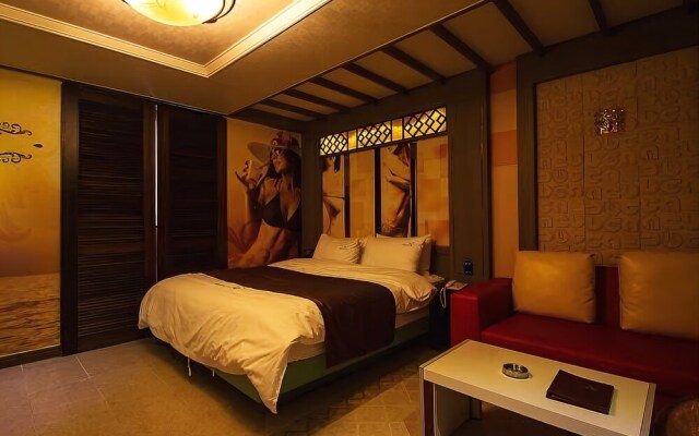 N Motel