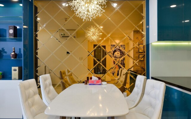 Gold View Apartment Floor 18