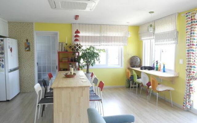 Blue Pony Guesthouse