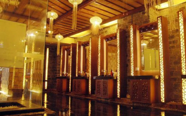 Tianfang Yuetan Hot Spring Resort