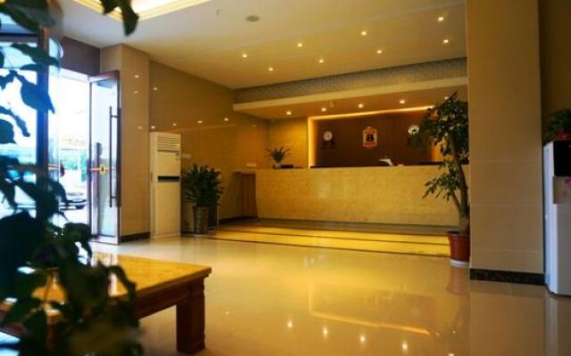 Super 8 Hotel Yangzhou Shouxi Lake Yangzijiang Bei Road