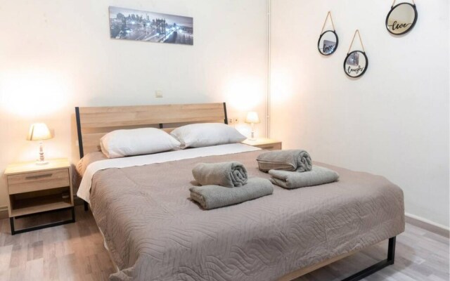 Sunset Bliss Villa in Karteros