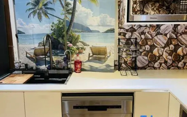Tropical Getaway in Nadi Town with Smart Home
