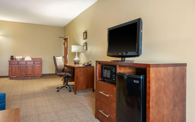 Comfort Inn DFW North-Irving