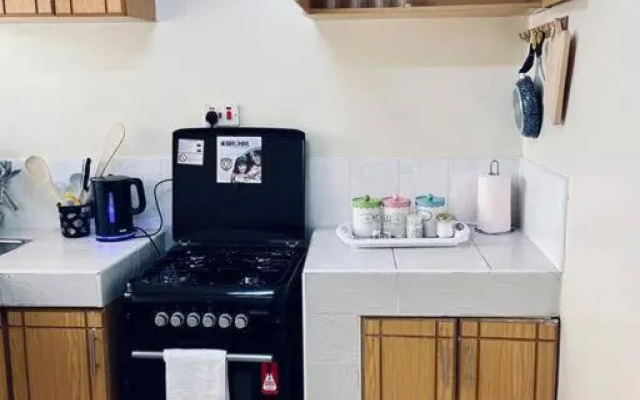 JuVee Place -Two Bedroom Apartment, Nanyuki