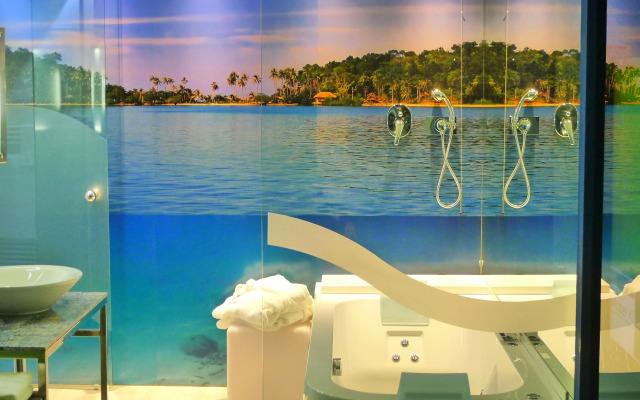 Motel K Suite A Tema & Wellness