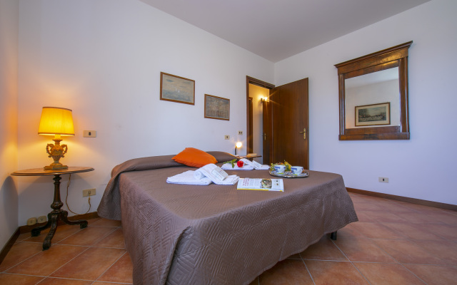 Bardolino Garden Pool & Tennis