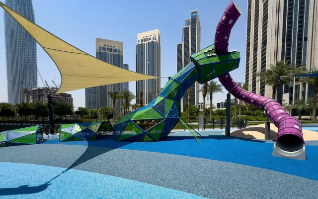 GLOBALSTAY. Creek Horizon Tower 2