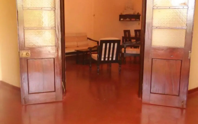 Savana Bungalow & Hostel