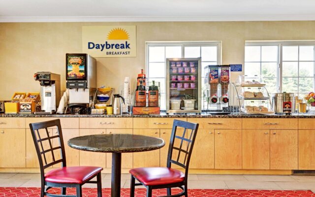 Econo Lodge Bethel - Danbury