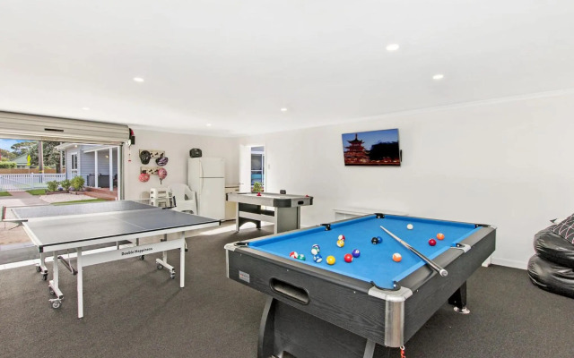 Fielding's Lair - the ultimate family retreat - House & Bungalow