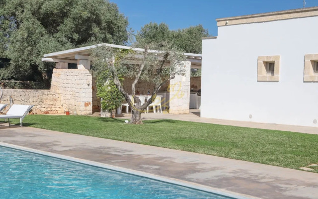 TD Dimora del Giglio with Organic Garden with Pool
