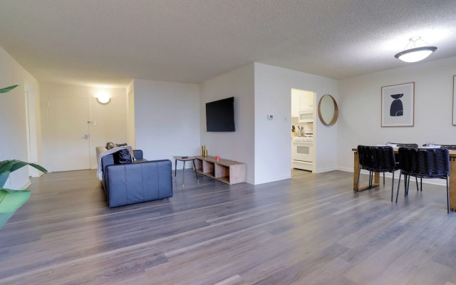 Stay with Comfort in Crystal City