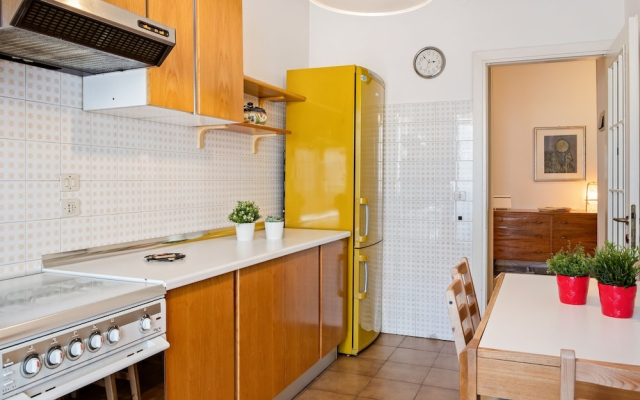San Carlo Luminous Apartment