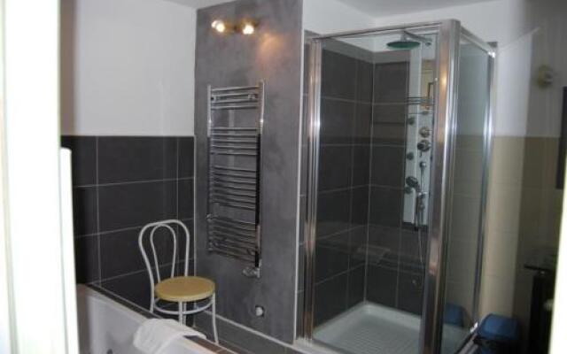 Le Domaine du Mongade by Popinns