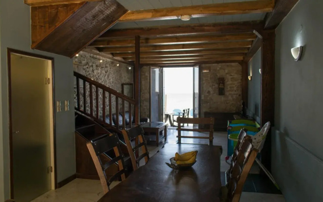 Volakas Beachfront Suites