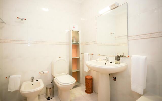 Sotto Mayor Residence