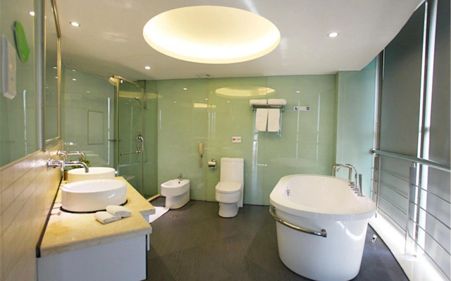 Ramada Meizhou