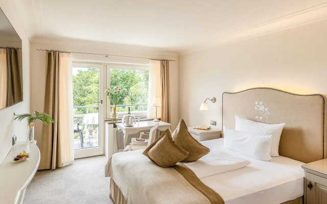 Schlosshotel Steinburg