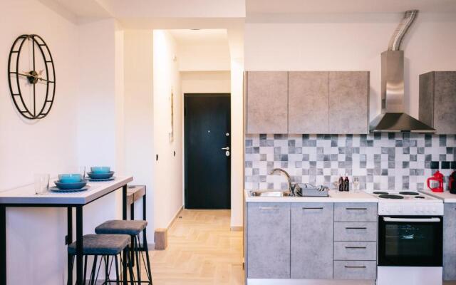 Volos Suites Center