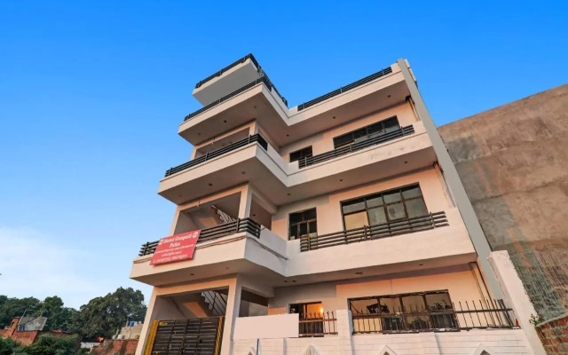 OYO Flagship 80553 Shubhangi Palace