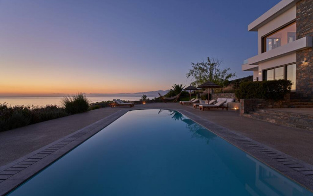 Breathtaking Views 4 Bedroom Villa