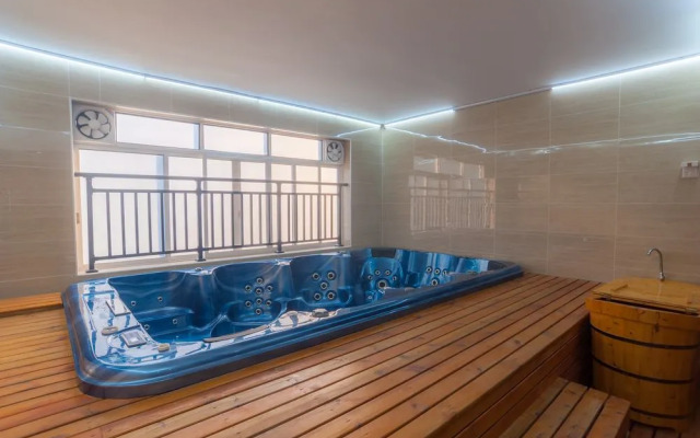 Rockabond Family Inn