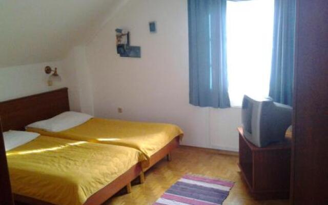 Guest House Arvaj