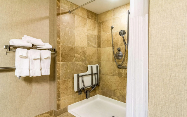 Clarion Inn Cranberry Township