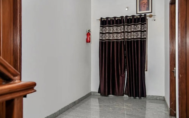 Oyo 49581 Hotel Prince Delight