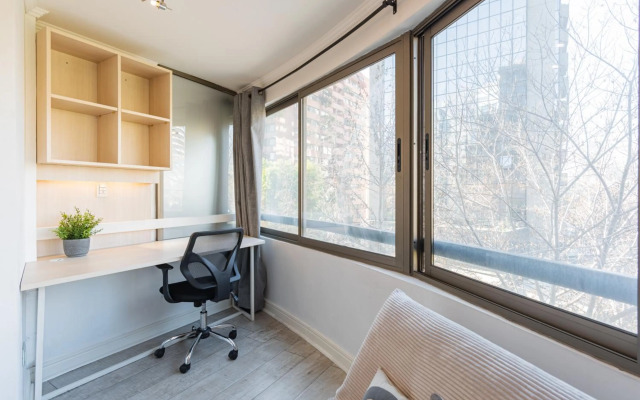 Vitacura Zen 2BR W/ Parking, Wifi, Gym & Mall
