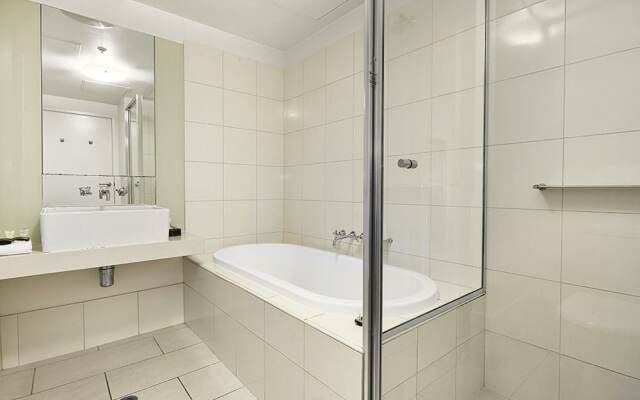Melbourne Holiday Apartments Flinders Wharf