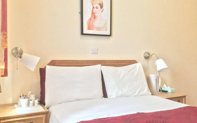 Chiswick Lodge Hotel