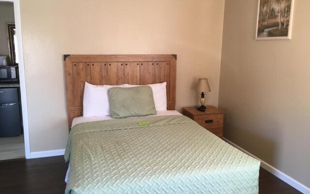 Timberlodge Inn